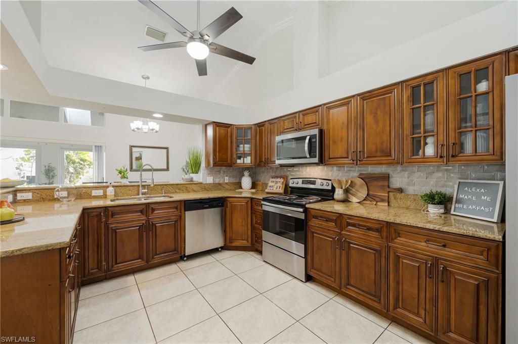 113 Quail Hollow Court, Unit 1460 Naples, FL 34113 - Photo 10 of 24