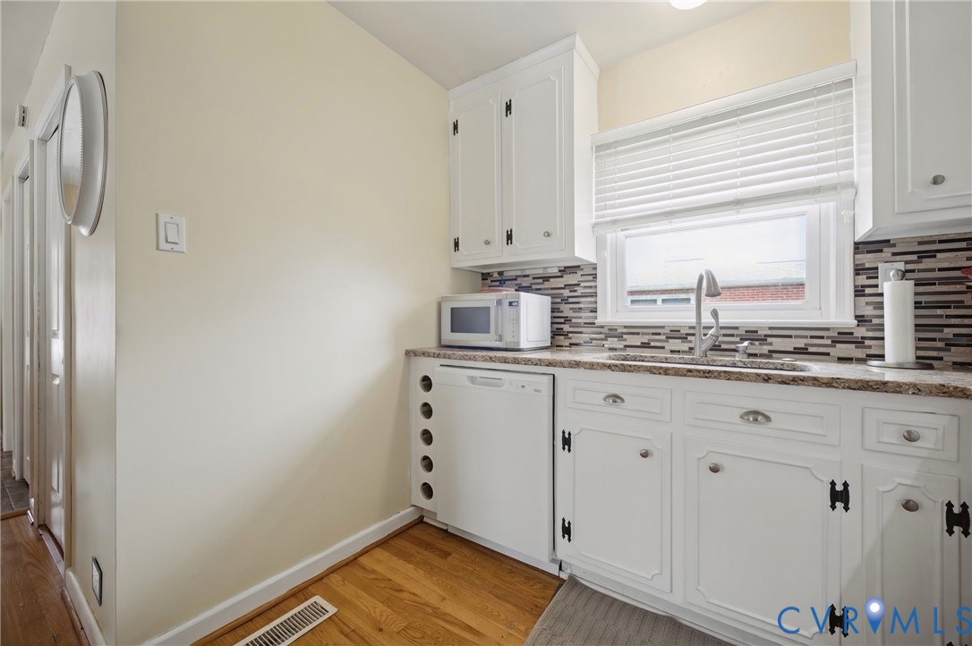 1525 North Mallory Street Hampton, VA 23664 - Photo 12 of 36
