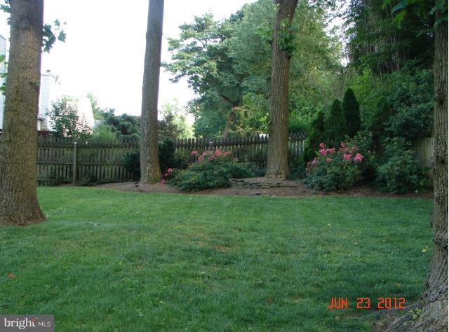 10414 Mountain Quail Road Silver Spring, MD 20901 - Photo 17 of 22 a view of a garden