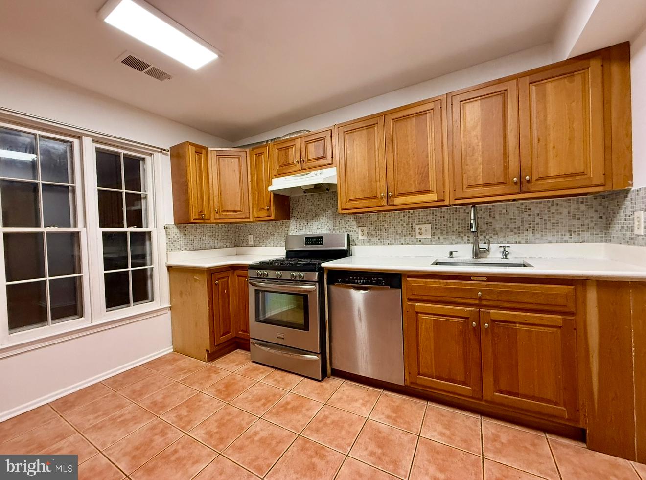 9531 Burdett Road Burke, VA 22015 - Photo 5 of 11