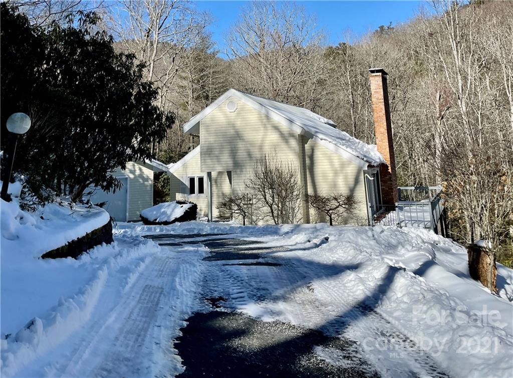 148 Woodland Road Spruce Pine, NC 28777 - Photo 1 of 32 Gallery Image 1