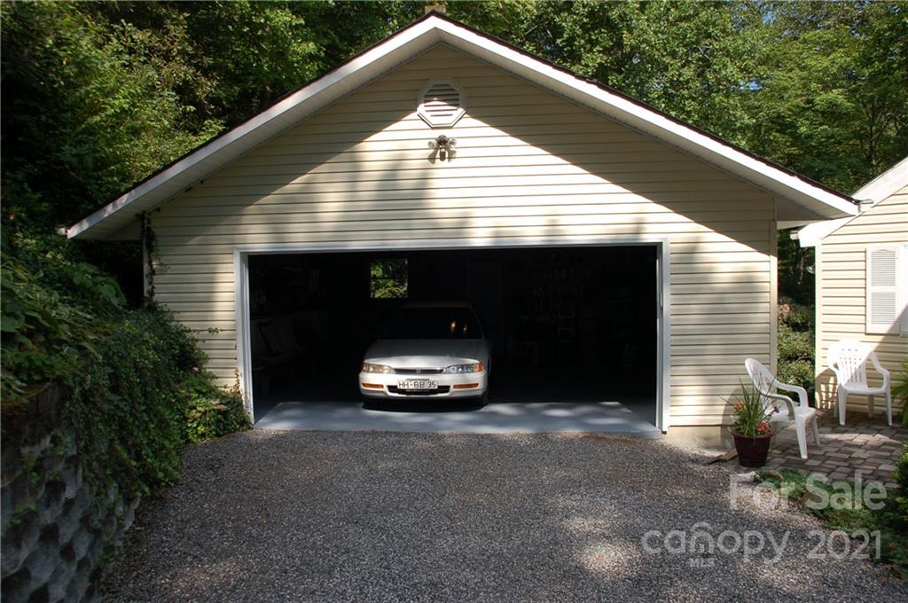 148 Woodland Road Spruce Pine, NC 28777 - Photo 28 of 32 Gallery Image 28