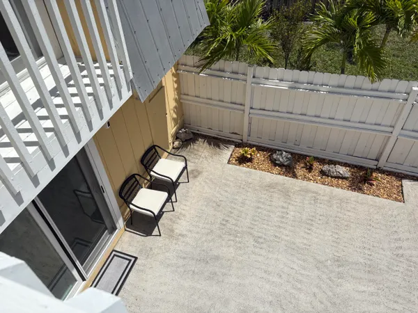 $3,000 | 141 East Riverside Drive, Unit 9B, Jupiter, FL 33469