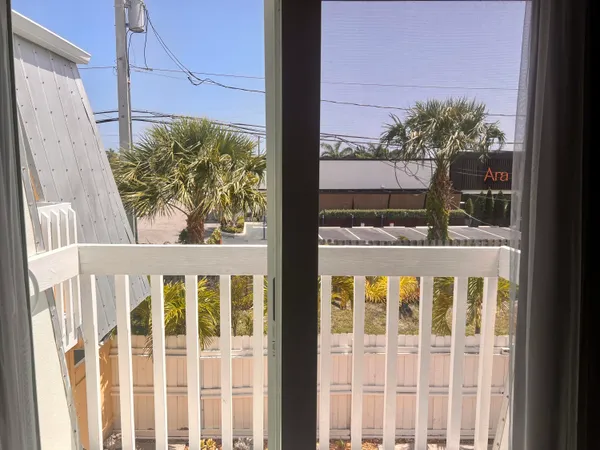 $3,000 | 141 East Riverside Drive, Unit 9B, Jupiter, FL 33469