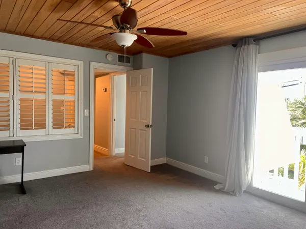 $3,000 | 141 East Riverside Drive, Unit 9B, Jupiter, FL 33469