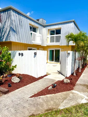 $3,000 | 141 East Riverside Drive, Unit 9B, Jupiter, FL 33469