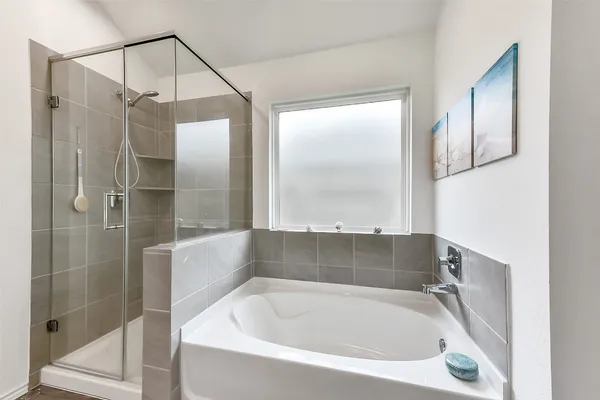 $2,300 | 3041 Emerald Ocean Drive, Katy, TX 77493