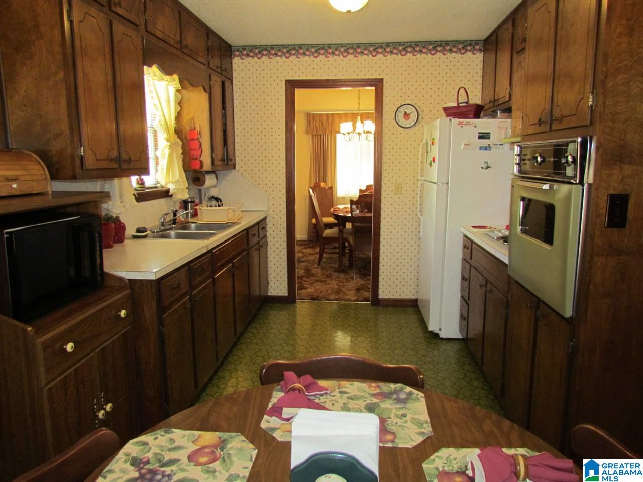 1166 Carolyn Street Leeds, AL 35094 - Photo 10 of 36