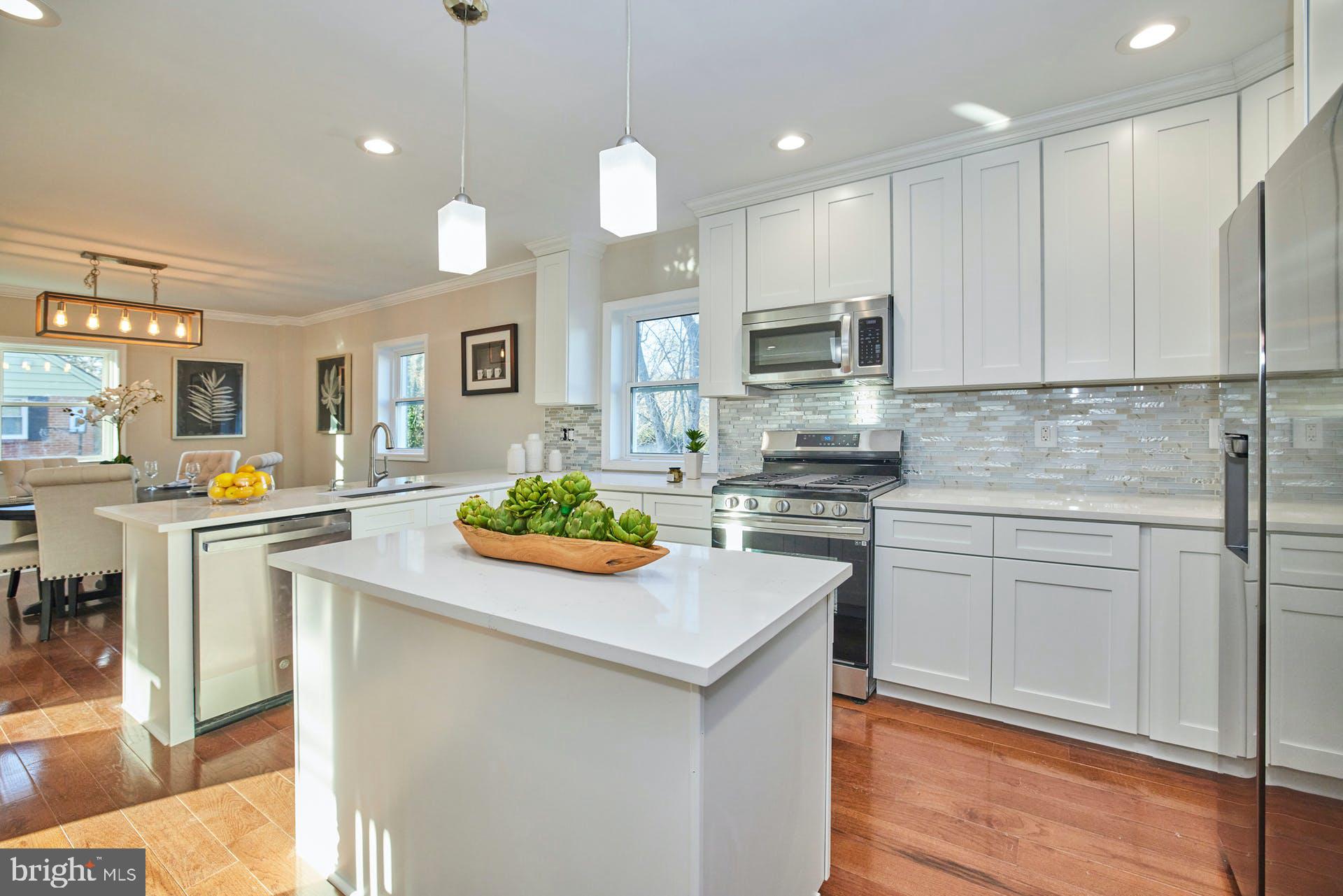 1944 Kirby Road McLean, VA 22101 - Photo 12 of 37 Gallery Image 12