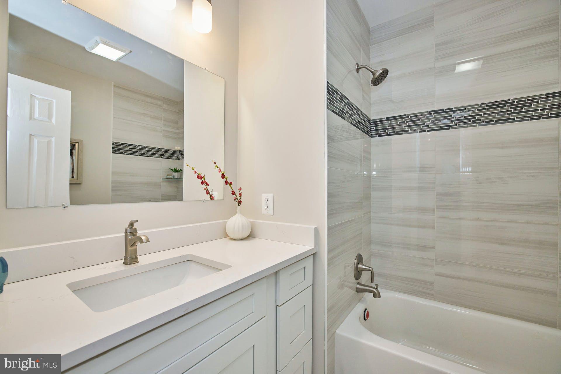 1944 Kirby Road McLean, VA 22101 - Photo 15 of 37 Gallery Image 15