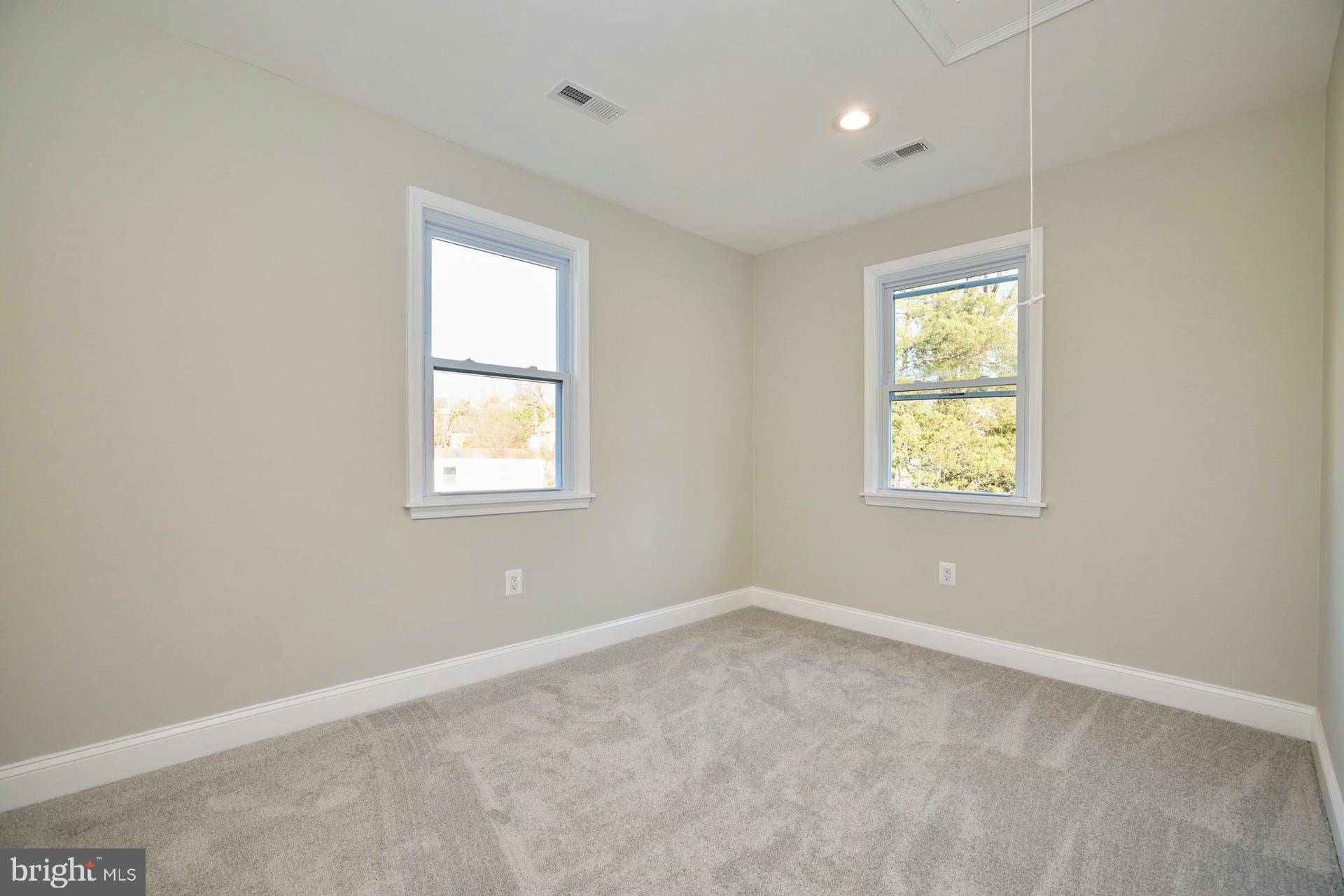 1944 Kirby Road McLean, VA 22101 - Photo 30 of 37 Gallery Image 30