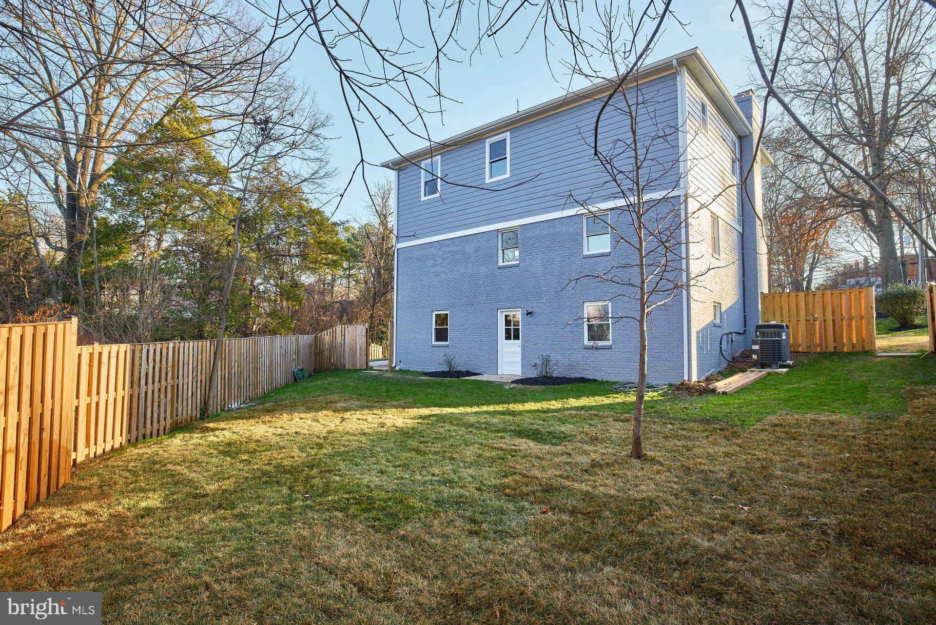 1944 Kirby Road McLean, VA 22101 - Photo 32 of 37 Gallery Image 32