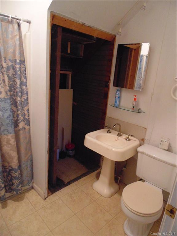 1708 Linwood Road Gastonia, NC 28052 - Photo 12 of 18 Gallery Image 12