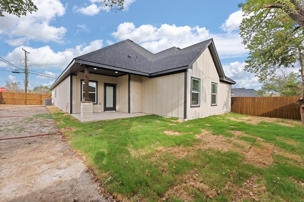 813 Tierney Road Fort Worth, TX 76112 - Photo 24 of 25 Gallery Image 24