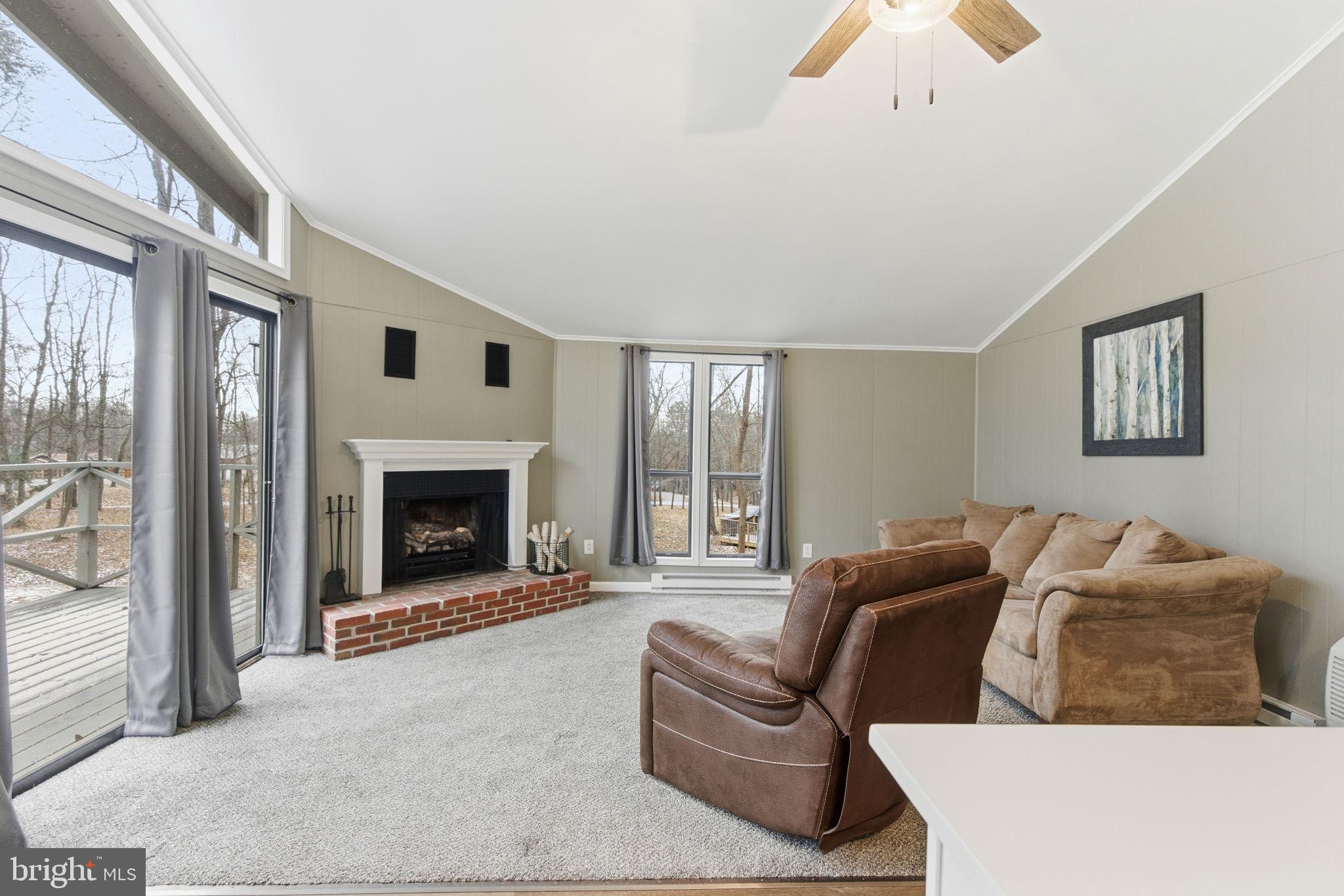 15 Oneida Trail Hedgesville, WV 25427 - Photo 3 of 27