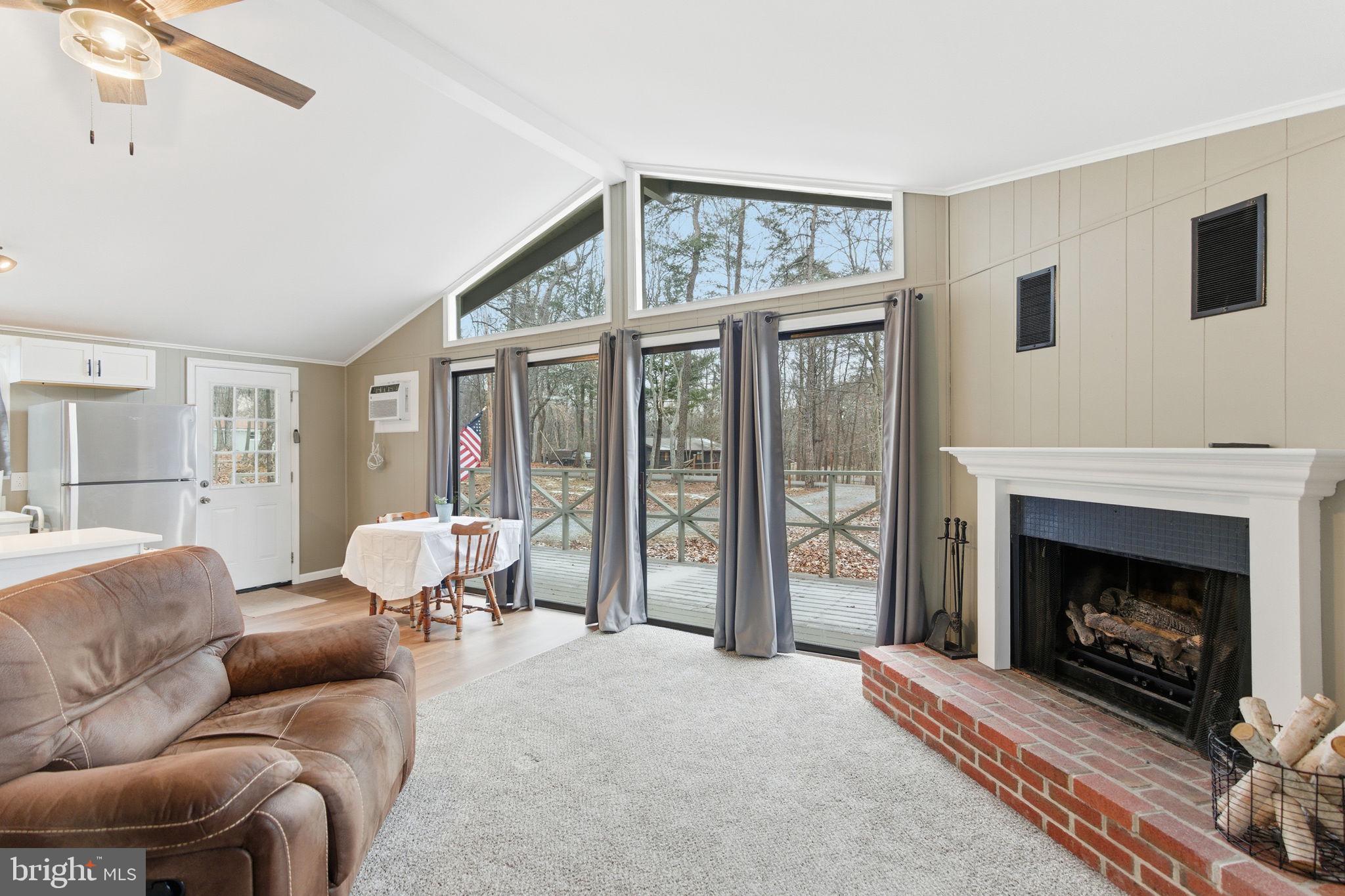 15 Oneida Trail Hedgesville, WV 25427 - Photo 5 of 27