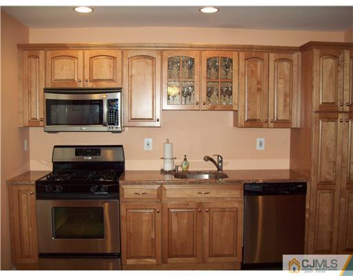 38 Jeffery Road Colonia, NJ 07067 - Photo 2 of 24 Gallery Image 2