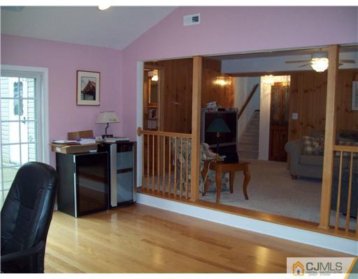 38 Jeffery Road Colonia, NJ 07067 - Photo 18 of 24 Gallery Image 18