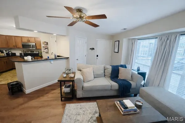 $180,000 | 1344 Highland Oaks Drive, Unit A, Ballwin, MO 63021