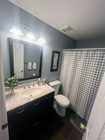 $180,000 | 1344 Highland Oaks Drive, Unit A, Ballwin, MO 63021