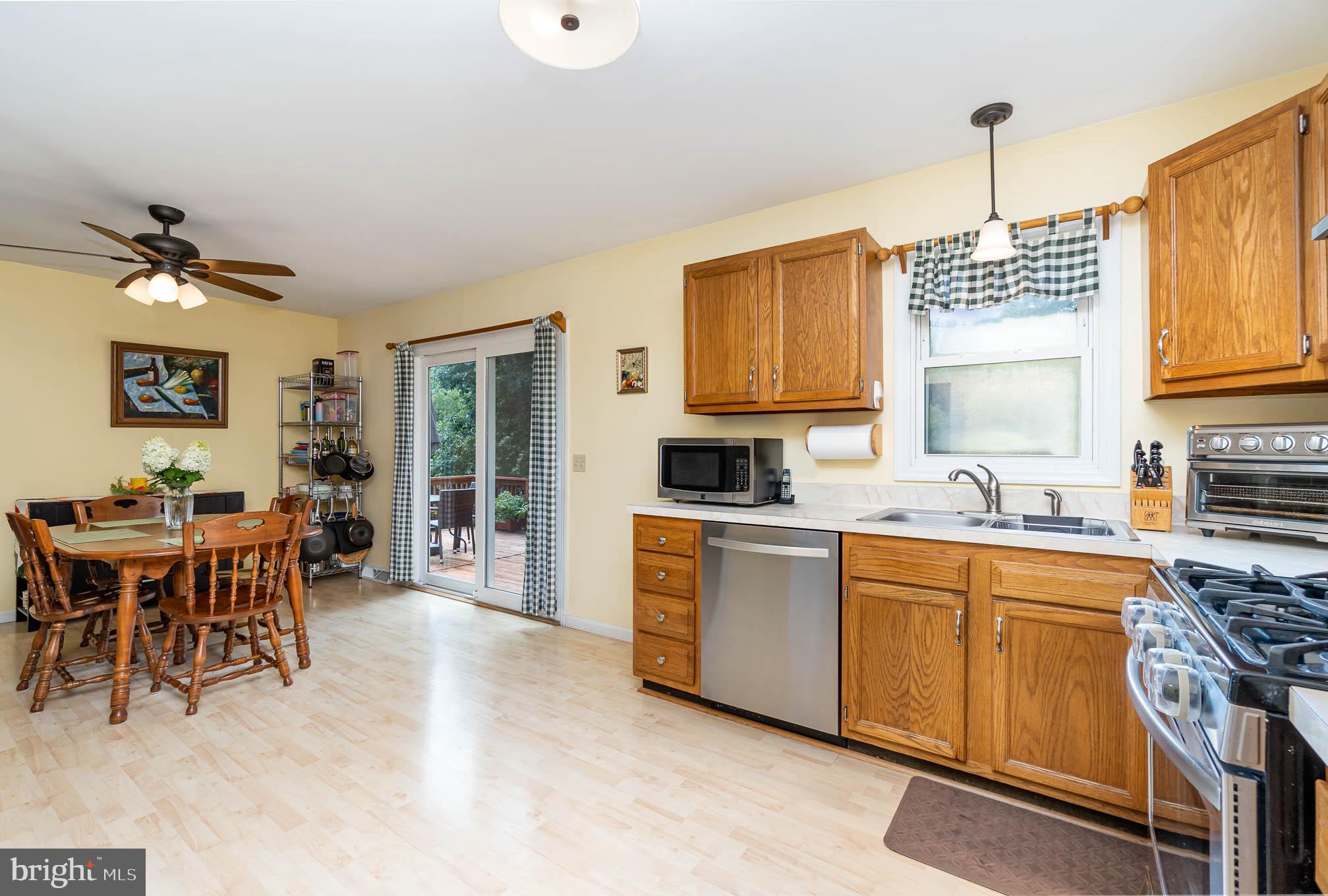 1825 Wilderness Road Lancaster, PA 17603 - Photo 11 of 36 Gallery Image 11