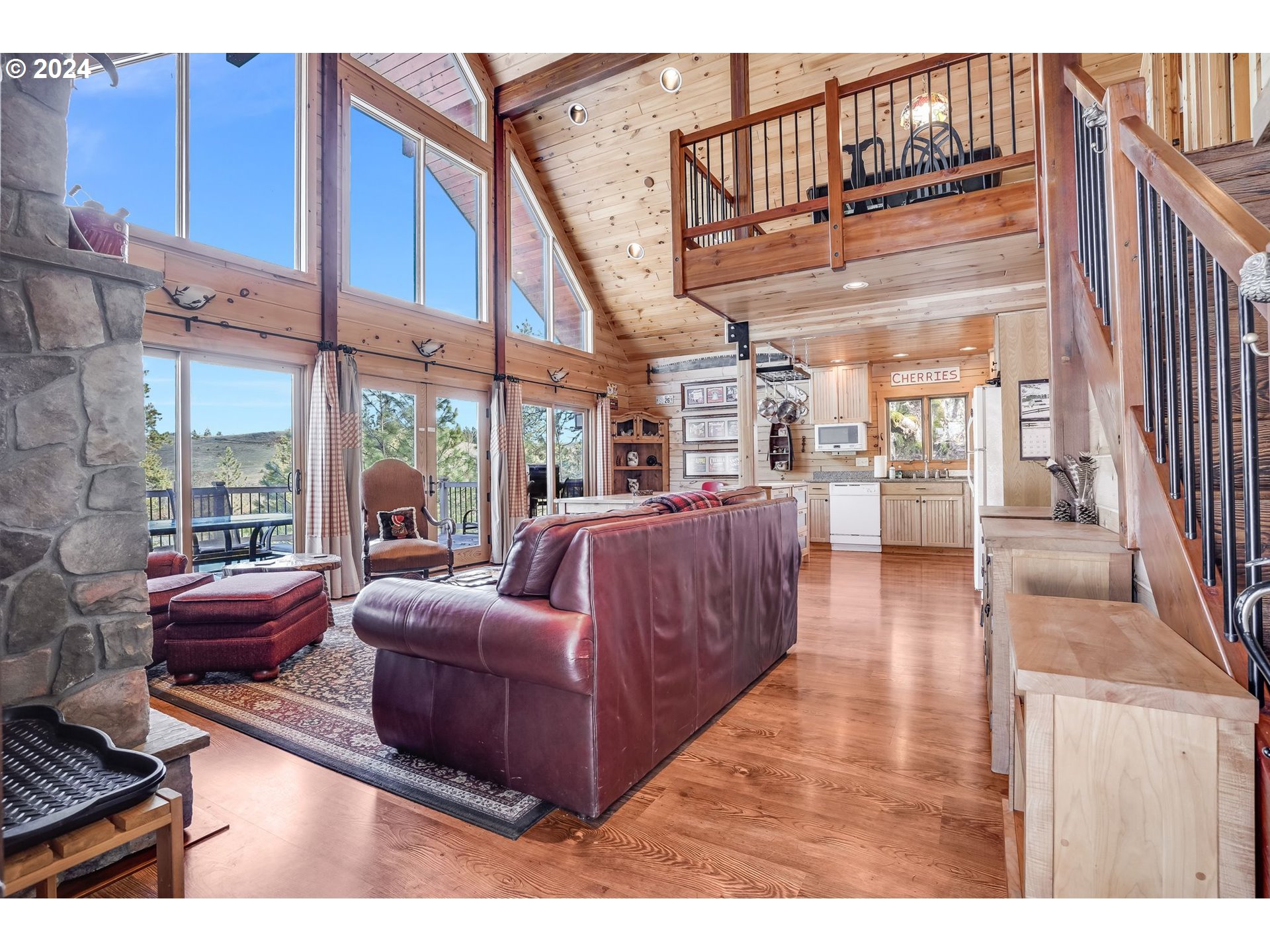 219 Hartland Road Lyle, WA 98635 - Photo 24 of 48 Gallery Image 24