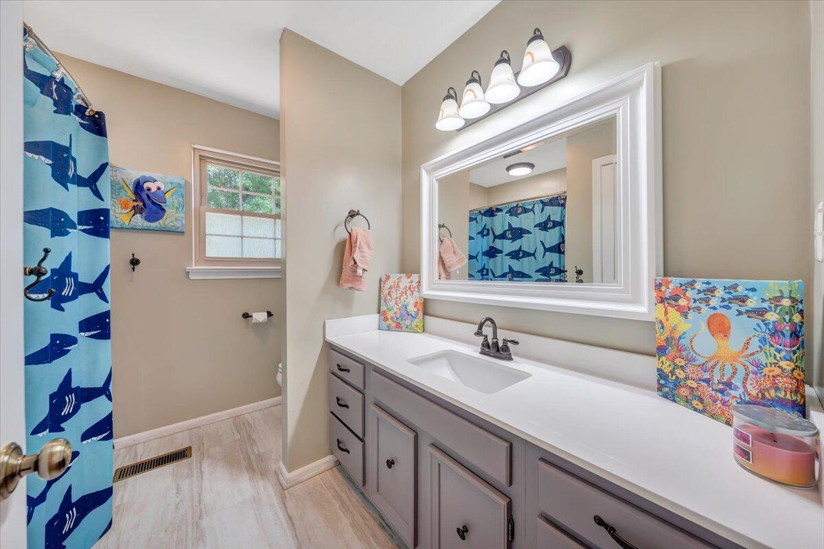 6420 Ridgeview Drive Roanoke, VA 24019 - Photo 25 of 38 27-MIB09518