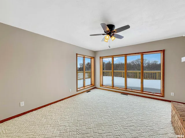 $499,900 | 15972 North Ridge Road, Lewistown, IL 61542