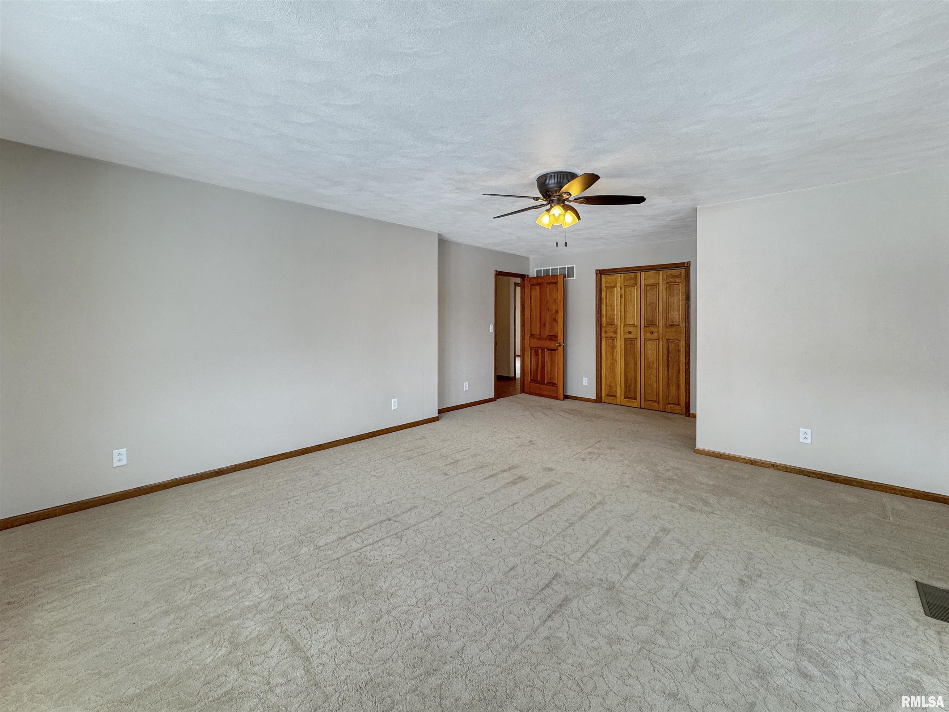 15972 North Ridge Road Lewistown, IL 61542 - Photo 22 of 78