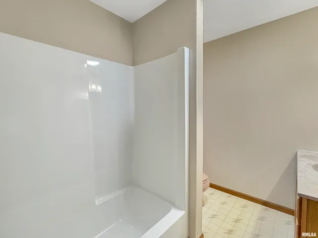 $499,900 | 15972 North Ridge Road, Lewistown, IL 61542