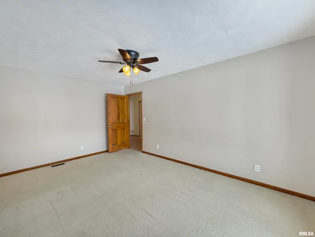 $499,900 | 15972 North Ridge Road, Lewistown, IL 61542