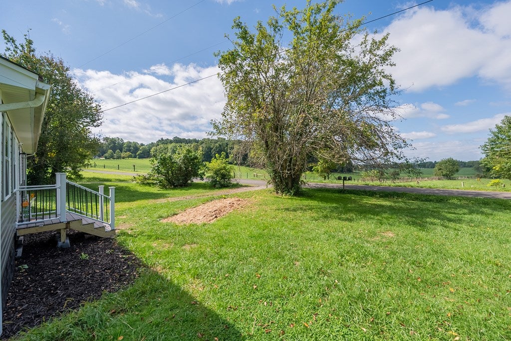 215 Partridge Road Woodlawn, VA 24381 - Photo 35 of 40 Gallery Image 35