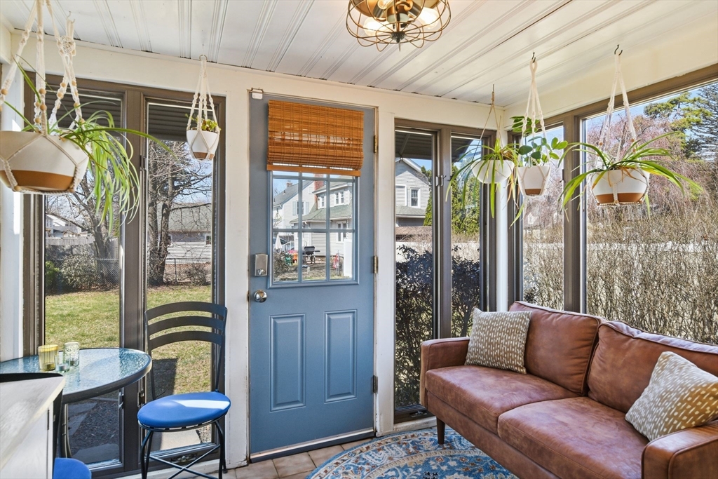 246 Dwight Road Springfield, MA 01108 - Photo 14 of 40