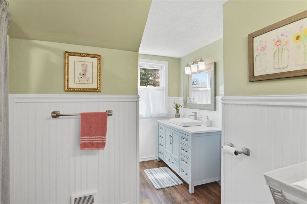 246 Dwight Road Springfield, MA 01108 - Photo 23 of 40