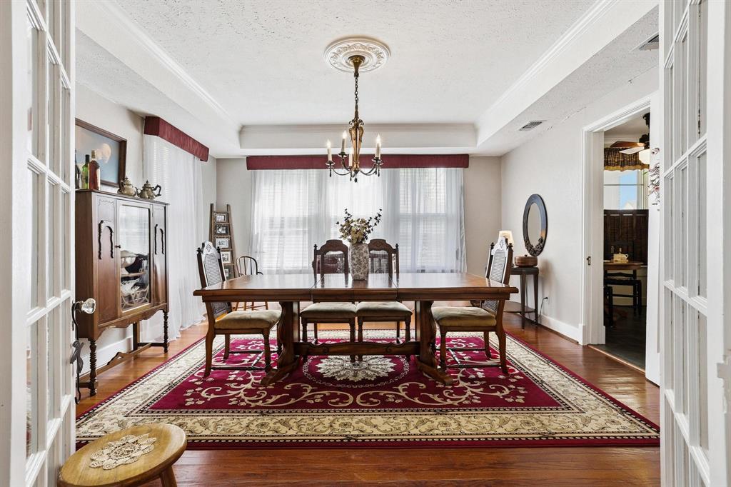 304 East 9th Street Bonham, TX 75418 - Photo 7 of 39 a view of a room with gym equipment