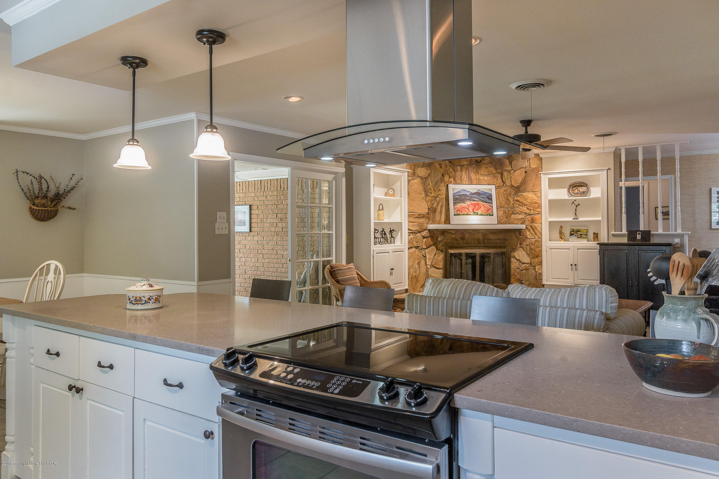 6711 Gainsborough Road Amarillo, TX 79106 - Photo 11 of 25 011_Kitchen 3