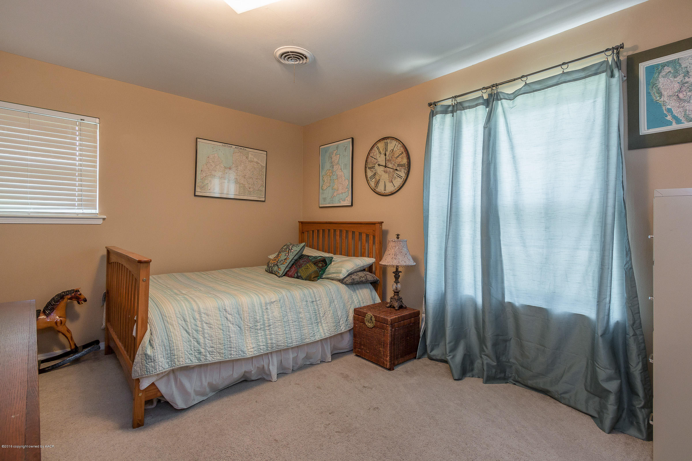 6711 Gainsborough Road Amarillo, TX 79106 - Photo 13 of 25 015_Bedroom 2