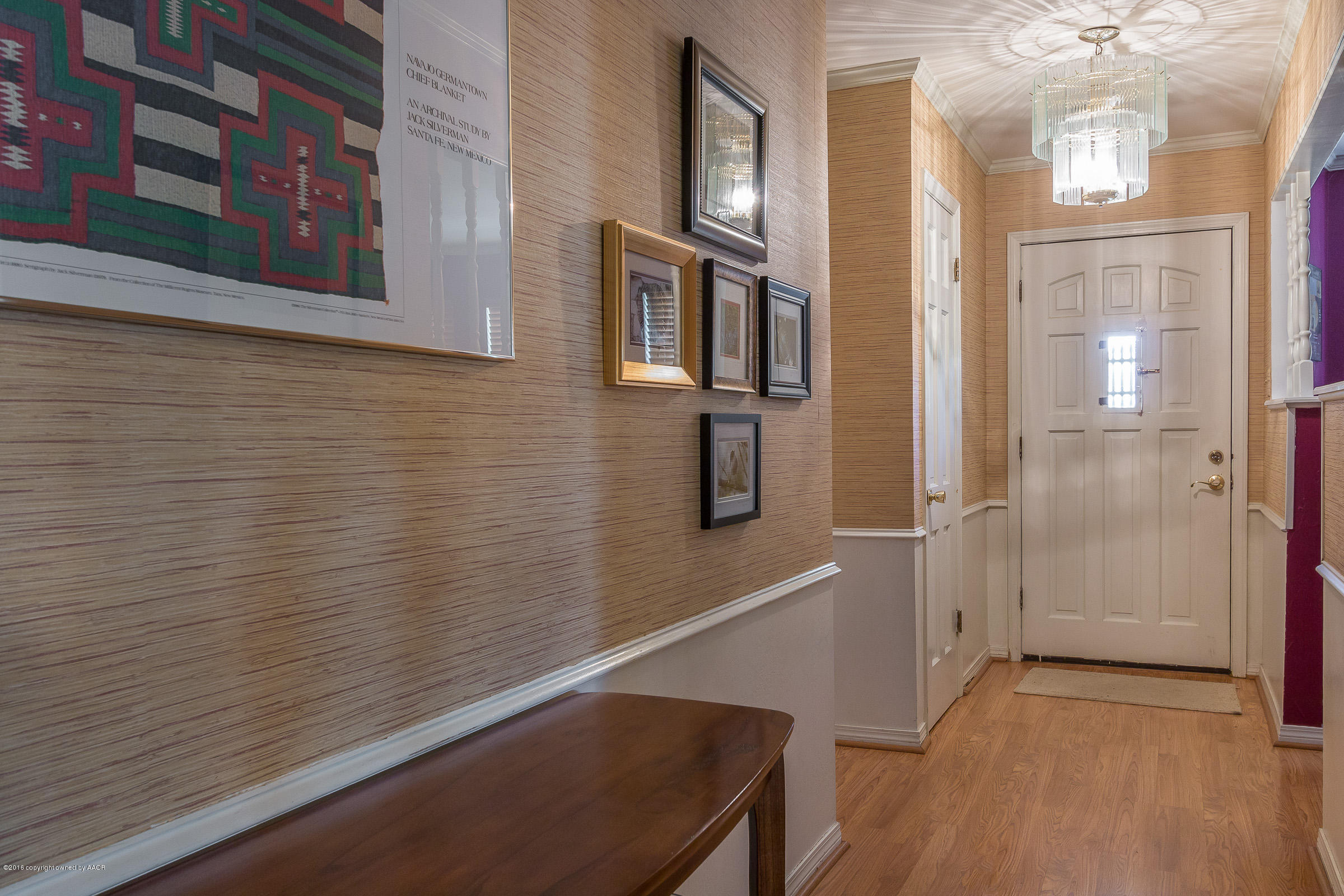 6711 Gainsborough Road Amarillo, TX 79106 - Photo 6 of 25 003_Foyer