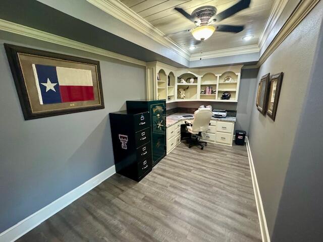 4028 125th Street Lubbock, TX 79423 - Photo 31 of 44 a living room with furniture