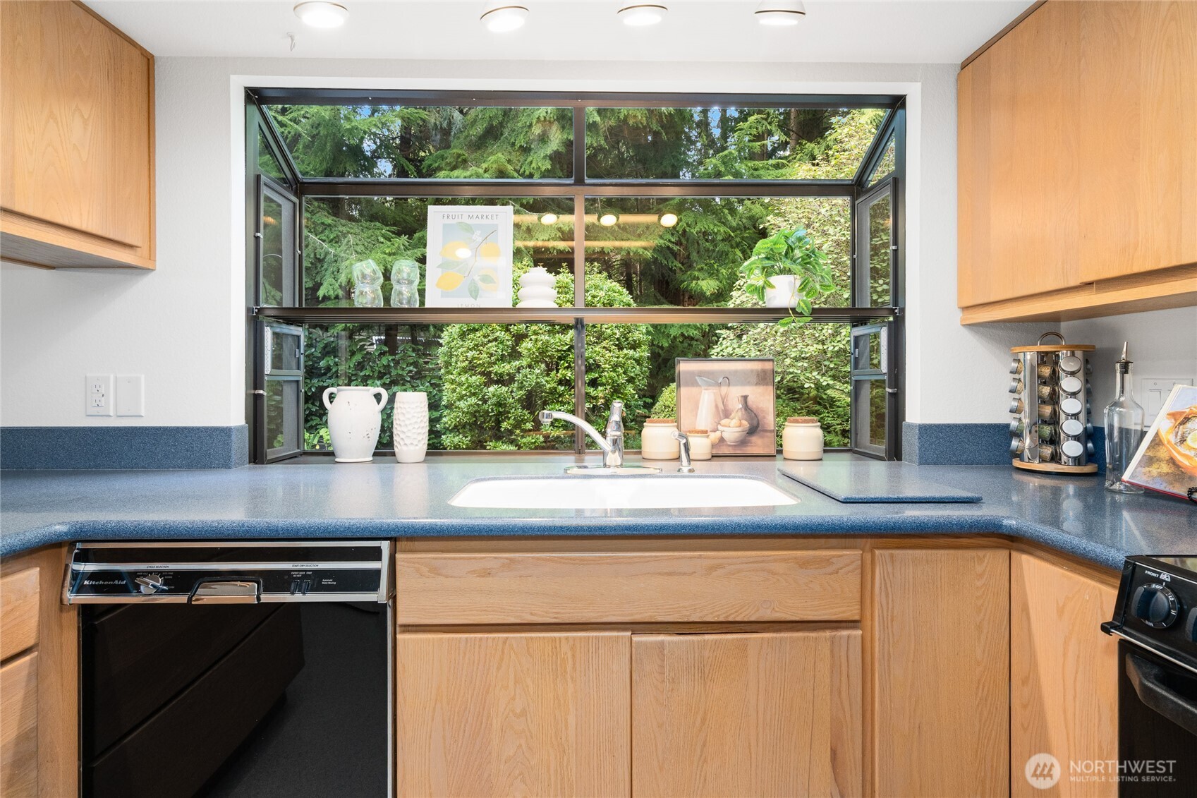 5311 136th Place Southwest Edmonds, WA 98026 - Photo 11 of 40