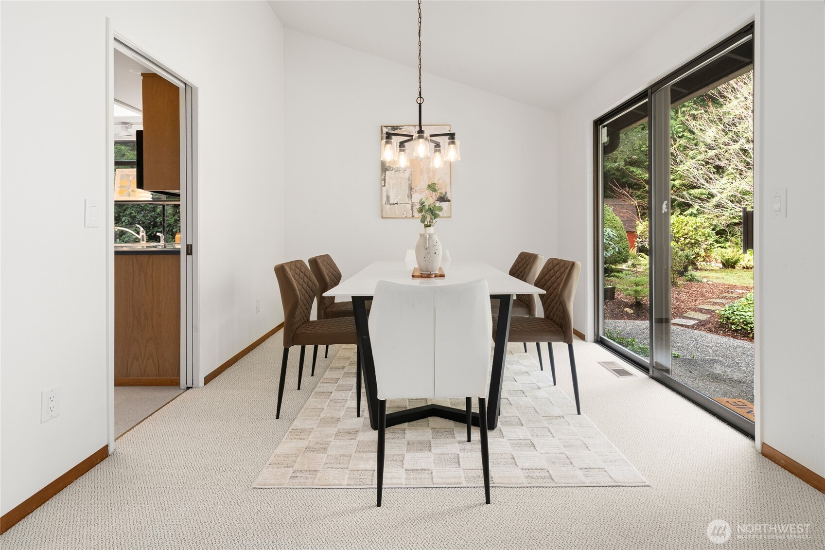 5311 136th Place Southwest Edmonds, WA 98026 - Photo 7 of 40