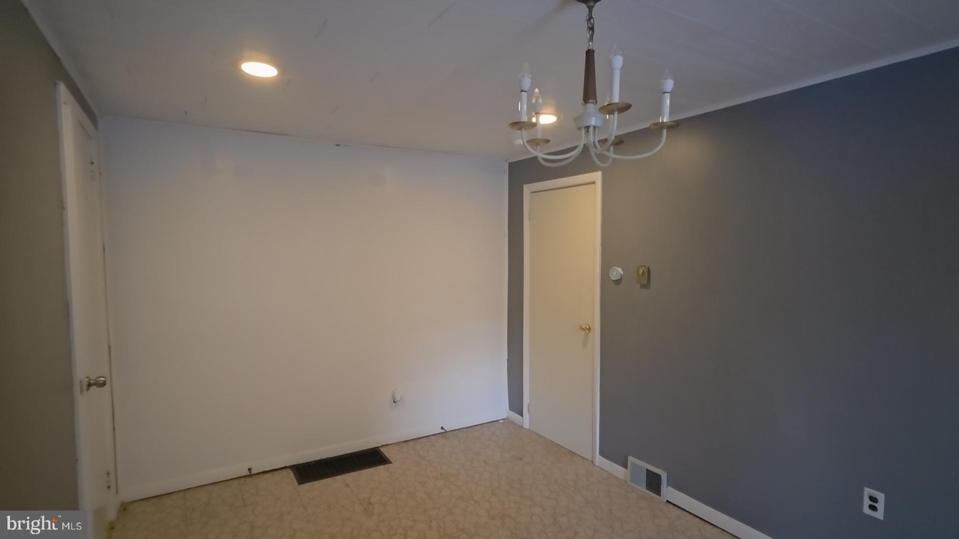 3151 Tuckahoe Road Camden, NJ 08104 - Photo 3 of 13