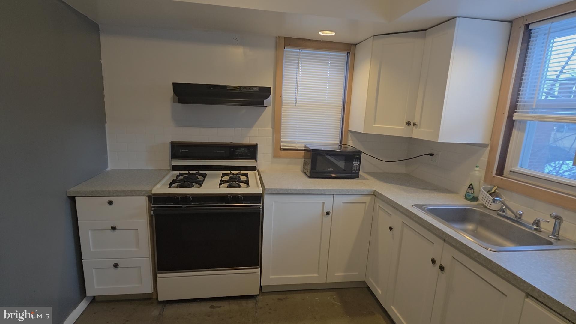 3151 Tuckahoe Road Camden, NJ 08104 - Photo 4 of 13