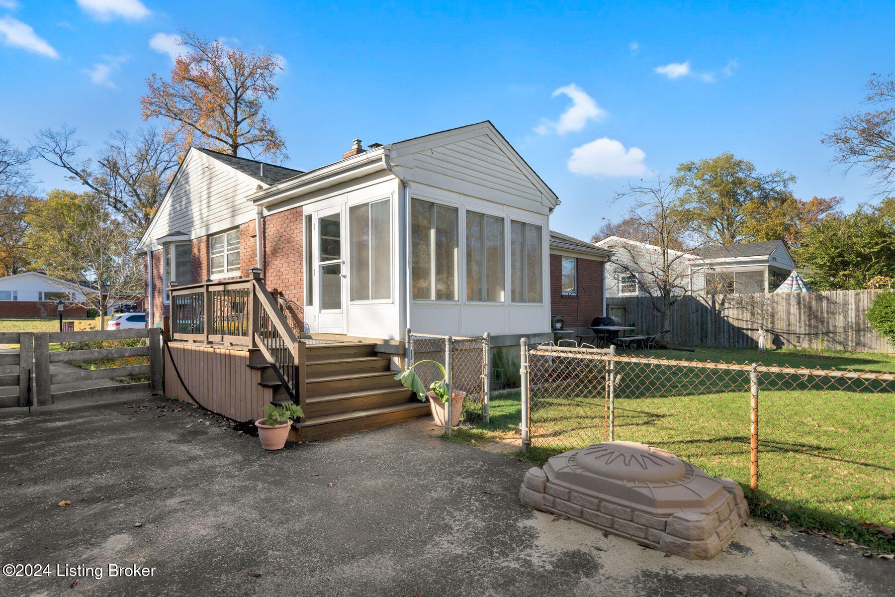 313 Bramton Road Louisville, KY 40207 - Photo 54 of 61 photo_online_054