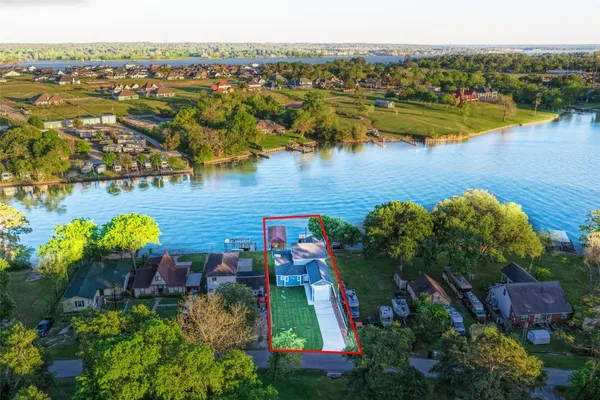 $589,000 | 10880 Circle Drive, Willis, TX 77318