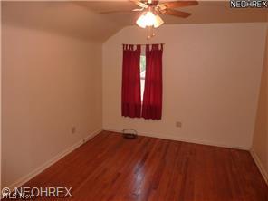5143 Edenhurst Road Cleveland, OH 44124 - Photo 6 of 25