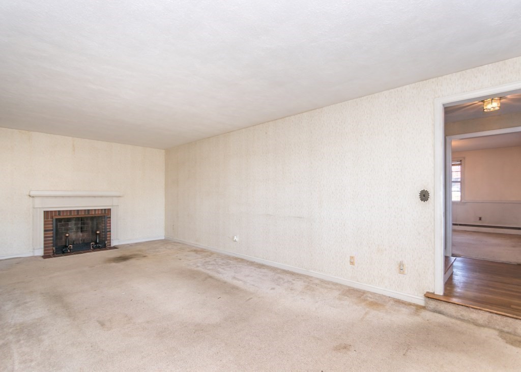 95 Upton Road Waltham, MA 02452 - Photo 10 of 33 Gallery Image 10