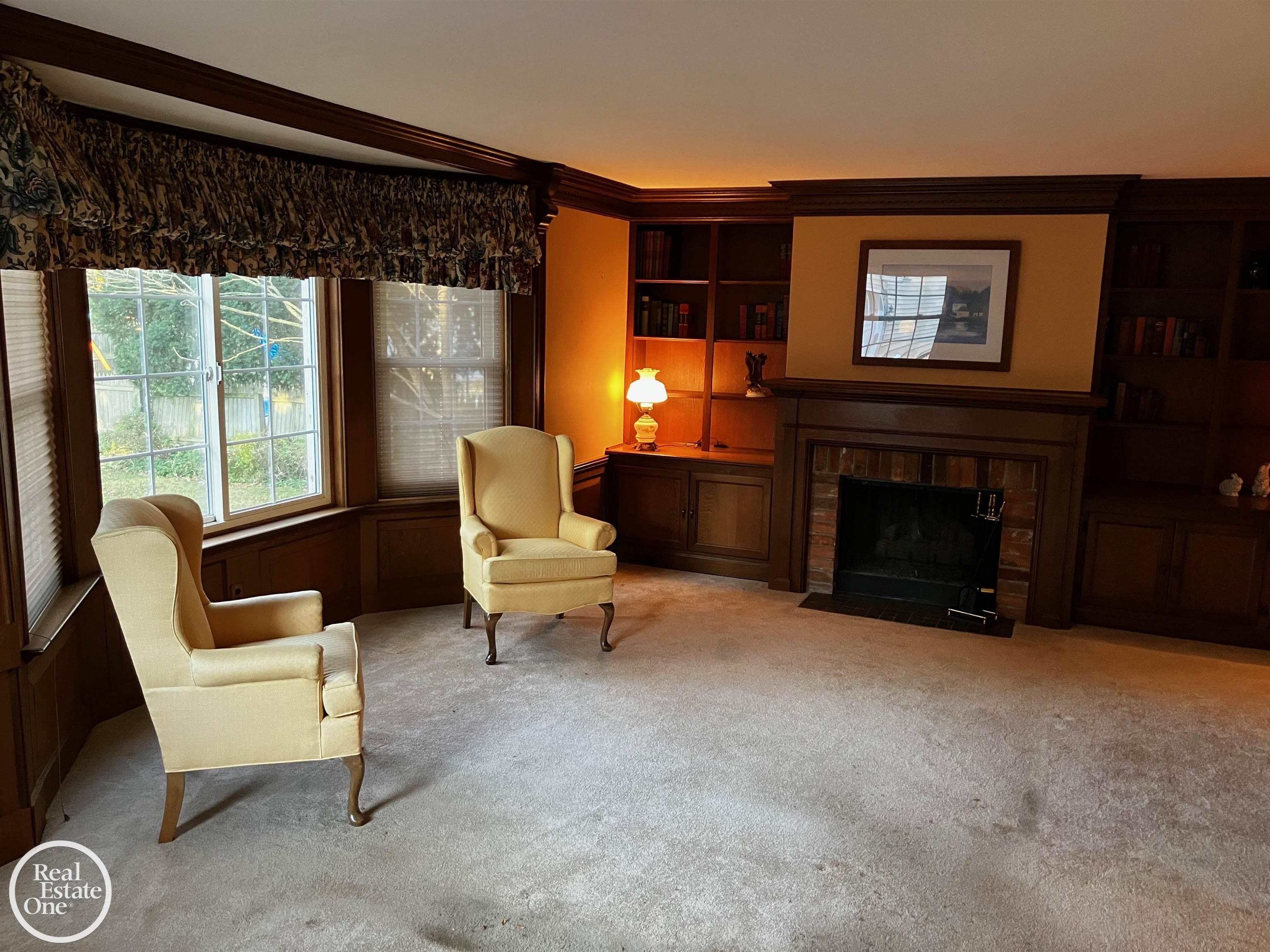 735 Hampton Road Grosse Pointe, MI 48236 - Photo 18 of 27 50160634-f075698f-436f-496f-918b-53341a98a349.JPG