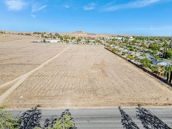 $1,500,000 | 101 Amador Street, Avenal, CA 93204
