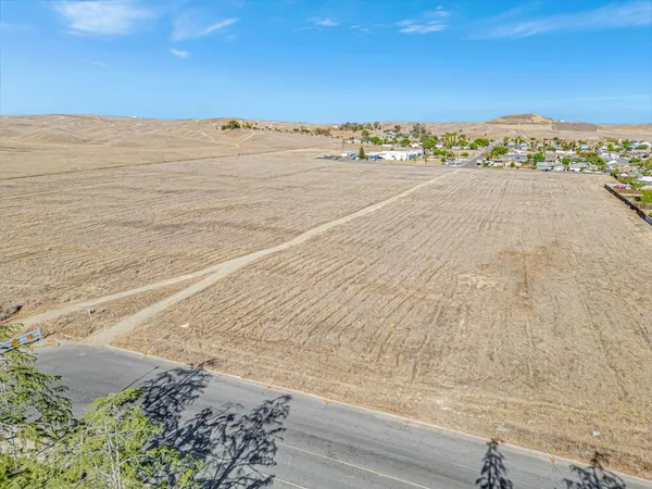 $1,500,000 | 101 Amador Street, Avenal, CA 93204